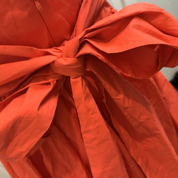 Fun and flirty LRD (little red dress!) - Picture 4 of 7